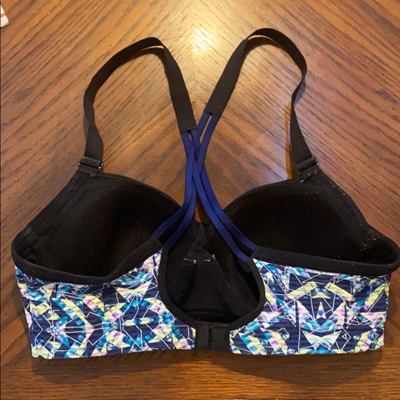 VSX sports bra - Picture 2 of 3